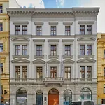 Modern & Elegant, 3 Min Of Wenceslas Square Apartment *
